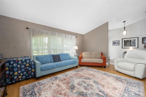 Casa en venta en Ormond Beach, Florida, 5 dormitorios, 260.22 m2 № 2151856 - foto 25