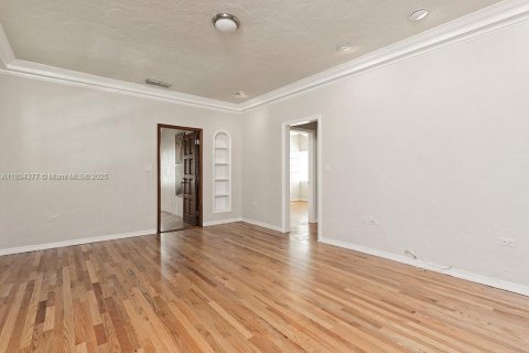 Снять в аренду кондоминиум в Корал-Гейблс, Флорида 2 спальни, 111.48м2, № 1946117 - фото 13