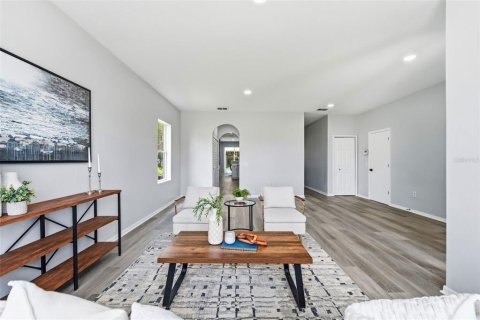 Villa ou maison à vendre à Ocala, Floride: 5 chambres, 253.07 m2 № 2239322 - photo 6