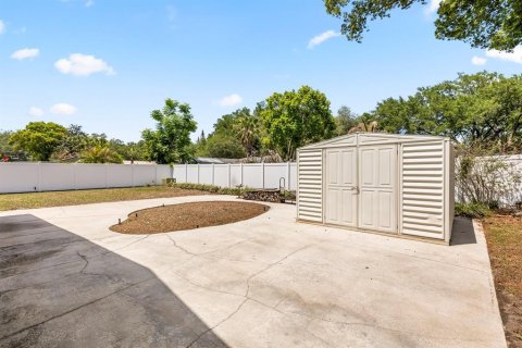 House in Orlando, Florida 4 bedrooms, 225.2 sq.m. № 2138240 - photo 18