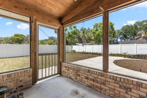 House in Orlando, Florida 4 bedrooms, 225.2 sq.m. № 2138240 - photo 16
