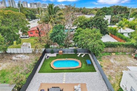 Купить виллу или дом в Майами, Флорида 4 спальни, 218.97м2, № 2025989 - фото 18