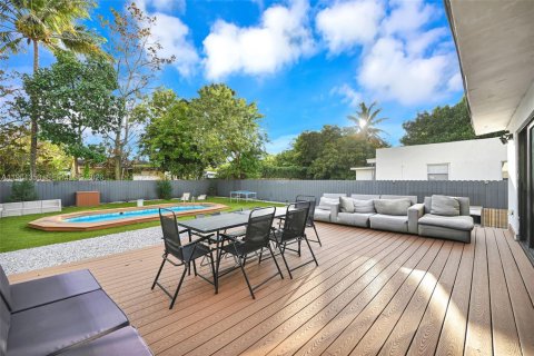 Купить виллу или дом в Майами, Флорида 4 спальни, 218.97м2, № 2025989 - фото 24