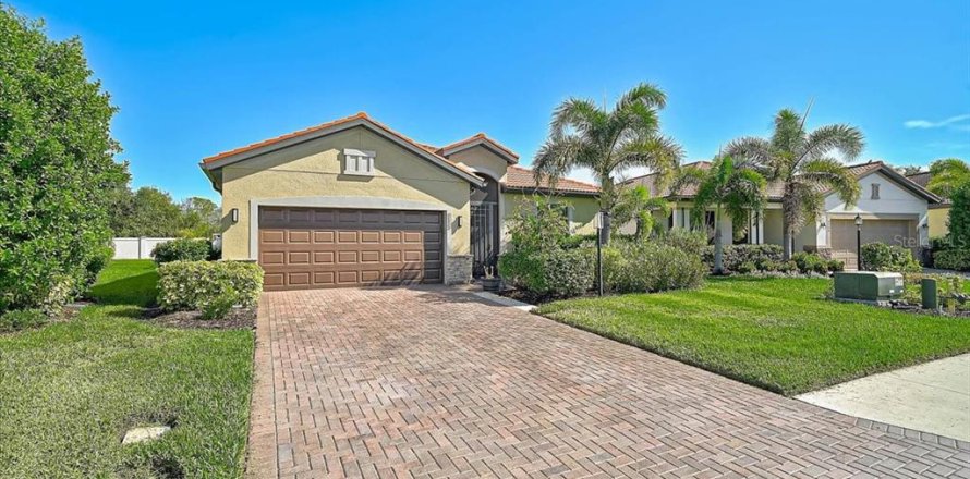 Casa en Bradenton, Florida 3 dormitorios, 154.12 m2 № 2387368