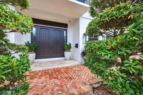 House in Fort Lauderdale, Florida 5 bedrooms, 418.34 sq.m. № 2018854 - photo 2