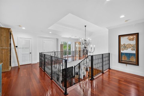 House in Fort Lauderdale, Florida 5 bedrooms, 418.34 sq.m. № 2018854 - photo 28