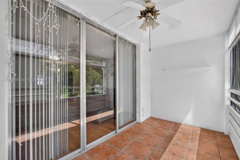 Copropriété à vendre à Lauderdale Lakes, Floride: 1 chambre, 65.5 m2 № 2186218 - photo 21