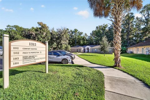 Commercial property in Ocala, Florida 495.91 sq.m. № 2383887 - photo 3