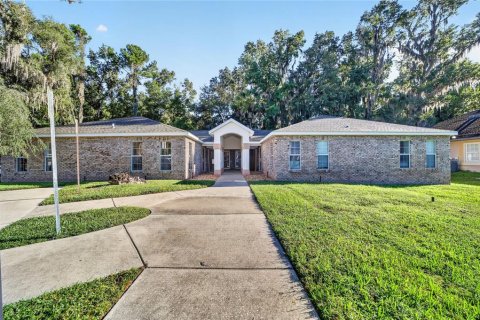 Commercial property in Ocala, Florida 495.91 sq.m. № 2383887