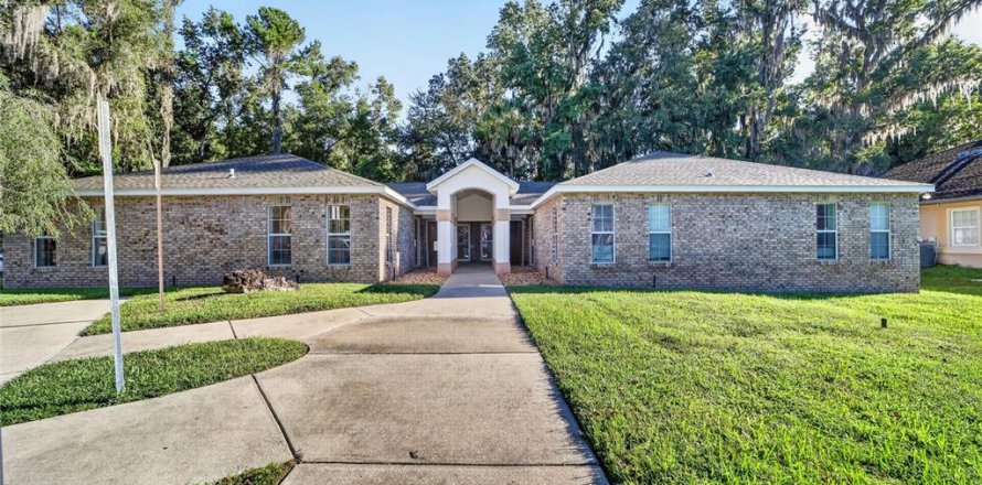 Commercial property in Ocala, Florida 495.91 sq.m. № 2383887