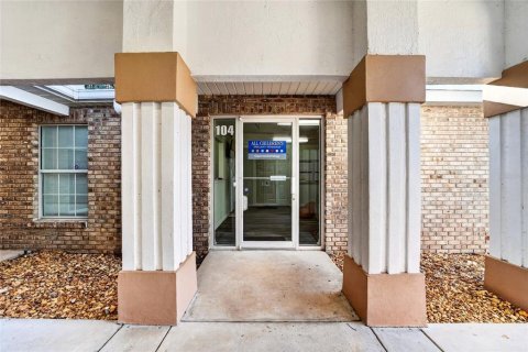 Commercial property in Ocala, Florida 495.91 sq.m. № 2383887 - photo 6