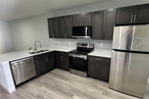 Apartamento en alquiler en Ocala, Florida, 3 dormitorios, 107.95 m2 № 2108631 - foto 4