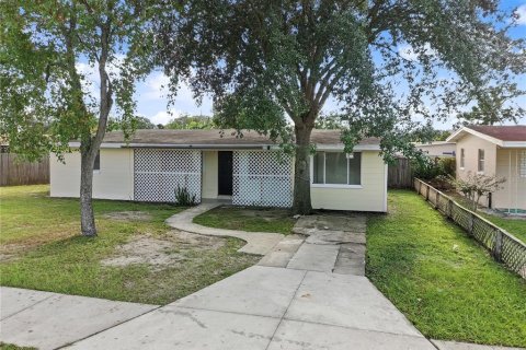 Villa ou maison à louer à Orlando, Floride: 3 chambres, 111.58 m2 № 2430687 - photo 2