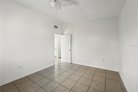 Villa ou maison à louer à Orlando, Floride: 3 chambres, 111.58 m2 № 2430687 - photo 14