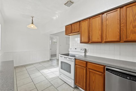 Villa ou maison à louer à Orlando, Floride: 3 chambres, 111.58 m2 № 2430687 - photo 11
