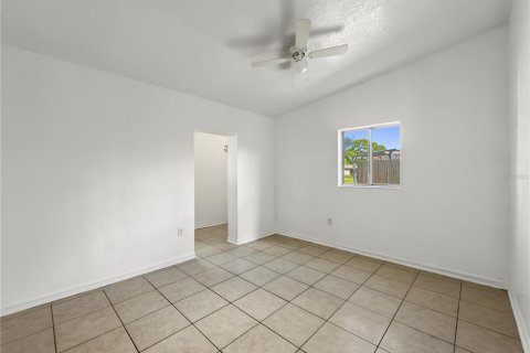 Villa ou maison à louer à Orlando, Floride: 3 chambres, 111.58 m2 № 2430687 - photo 12