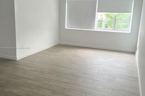 Condo in Miami Beach, Florida, 1 bedroom  № 1841055 - photo 6