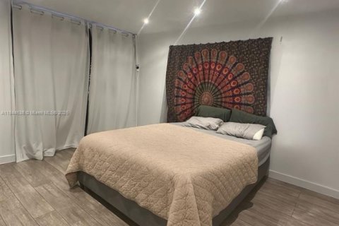 Condo in Miami Beach, Florida, 1 bedroom  № 1841055 - photo 8