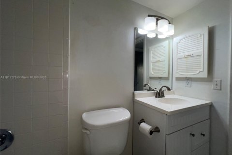 Apartment in Pembroke Pines, Florida 1 bedroom, 63.64 sq.m. № 1936740 - photo 15