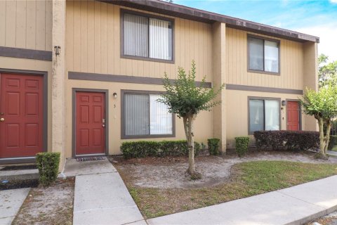 Condo in Gainesville, Florida, 1 bedroom  № 1674052 - photo 1