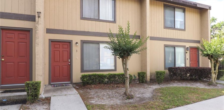 Condominio en Gainesville, Florida, 1 dormitorio № 1674052