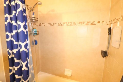 Condo in Gainesville, Florida, 1 bedroom  № 1674052 - photo 30