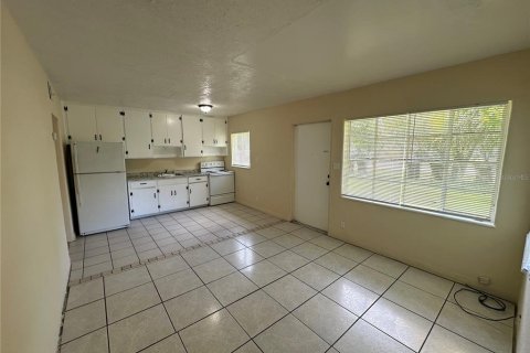 Appartement à louer à Orlando, Floride: 2 chambres, 83.61 m2 № 2405680 - photo 3