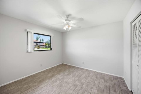 Villa ou maison à vendre à Punta Gorda, Floride: 3 chambres, 150.69 m2 № 2290517 - photo 16