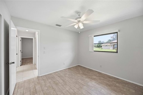 Villa ou maison à vendre à Punta Gorda, Floride: 3 chambres, 150.69 m2 № 2290517 - photo 17