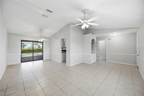 Villa ou maison à vendre à Punta Gorda, Floride: 3 chambres, 150.69 m2 № 2290517 - photo 3