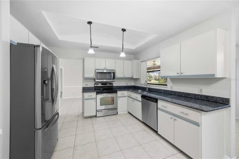 Villa ou maison à vendre à Punta Gorda, Floride: 3 chambres, 150.69 m2 № 2290517 - photo 8