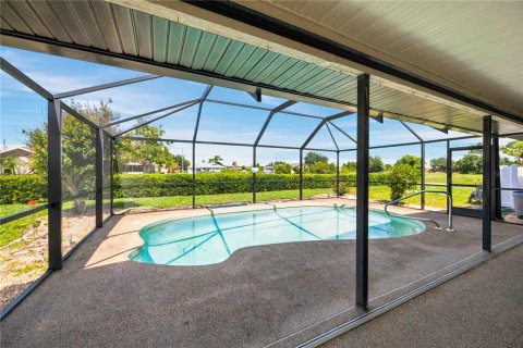 Villa ou maison à vendre à Punta Gorda, Floride: 3 chambres, 150.69 m2 № 2290517 - photo 25