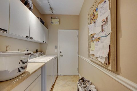 House in Palm Beach Gardens, Florida 4 bedrooms, 230.96 sq.m. № 2180273 - photo 23