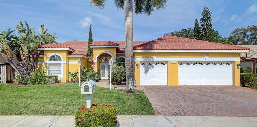 House in Palm Beach Gardens, Florida 4 bedrooms, 230.96 sq.m. № 2180273