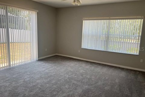 Villa ou maison à louer à Spring Hill, Floride: 3 chambres, 191.56 m2 № 2427136 - photo 7