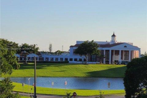 Condo in Deerfield Beach, Florida, 1 bedroom  № 1716073 - photo 26