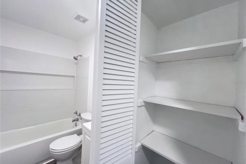 Casa en venta en Archer, Florida, 3 dormitorios, 75.81 m2 № 1918637 - foto 10