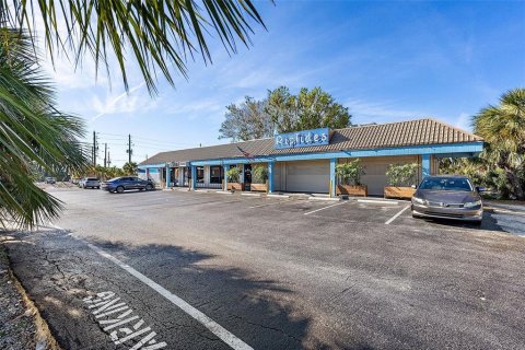 Propiedad comercial en venta en Saint Pete Beach, Florida, 284.28 m2 № 2211772 - foto 2