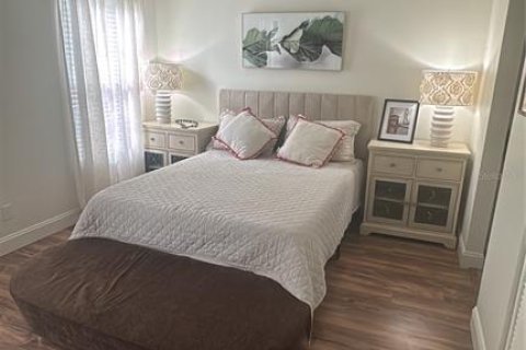 Villa ou maison à louer à Tampa, Floride: 4 chambres, 238.67 m2 № 2353233 - photo 8