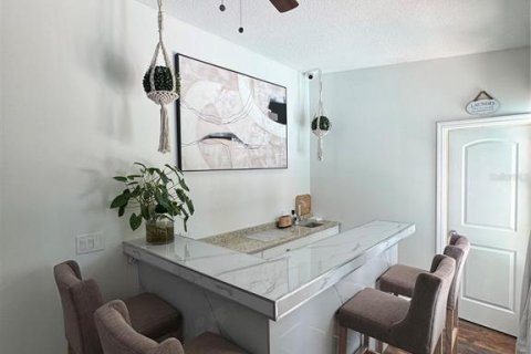 Villa ou maison à louer à Tampa, Floride: 4 chambres, 238.67 m2 № 2353233 - photo 18