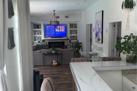 Villa ou maison à louer à Tampa, Floride: 4 chambres, 238.67 m2 № 2353233 - photo 19