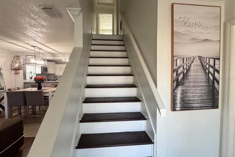 Villa ou maison à louer à Tampa, Floride: 4 chambres, 238.67 m2 № 2353233 - photo 17