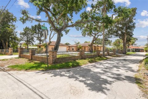 Casa en venta en Hudson, Florida, 2 dormitorios, 176.05 m2 № 1718413 - foto 4
