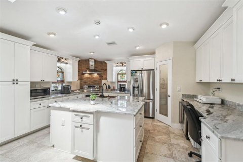 Casa en venta en Hudson, Florida, 2 dormitorios, 176.05 m2 № 1718413 - foto 13
