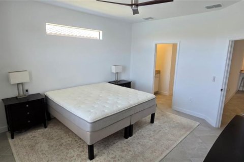House in Bradenton, Florida 2 bedrooms, 144.65 sq.m. № 2099112 - photo 9