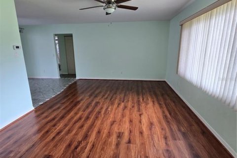 House in Port Charlotte, Florida 2 bedrooms, 137.59 sq.m. № 1817009 - photo 3