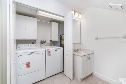 Condo in Punta Gorda, Florida, 2 bedrooms  № 1615050 - photo 23