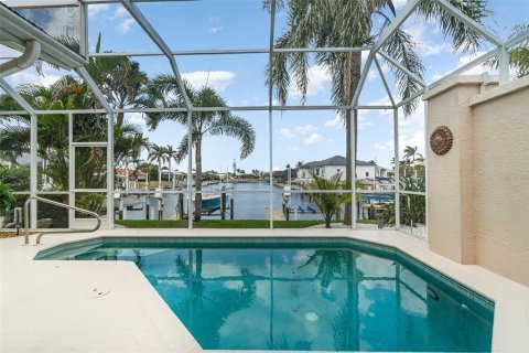 Condo in Punta Gorda, Florida, 2 bedrooms  № 1615050 - photo 27