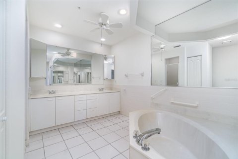Copropriété à vendre à Punta Gorda, Floride: 2 chambres, 174.38 m2 № 1615050 - photo 19