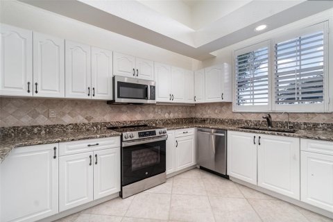 Condo in Punta Gorda, Florida, 2 bedrooms  № 1615050 - photo 11